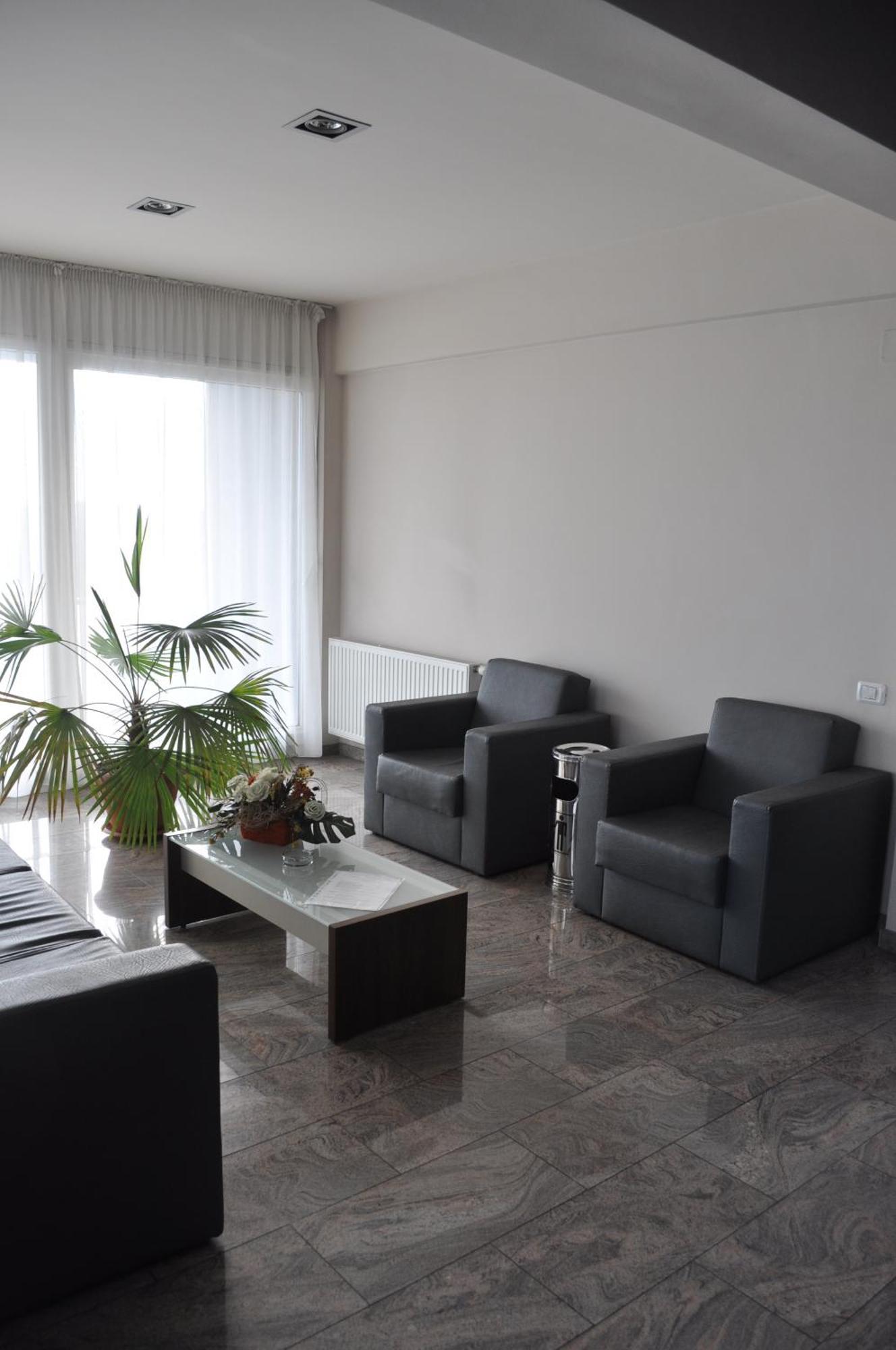 Euro House Hotel Baia Mare Exterior photo