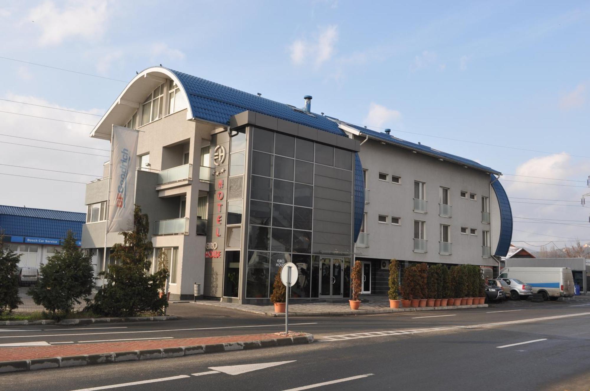 Euro House Hotel Baia Mare Exterior photo