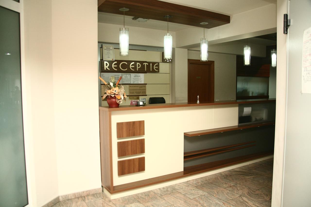 Euro House Hotel Baia Mare Exterior photo